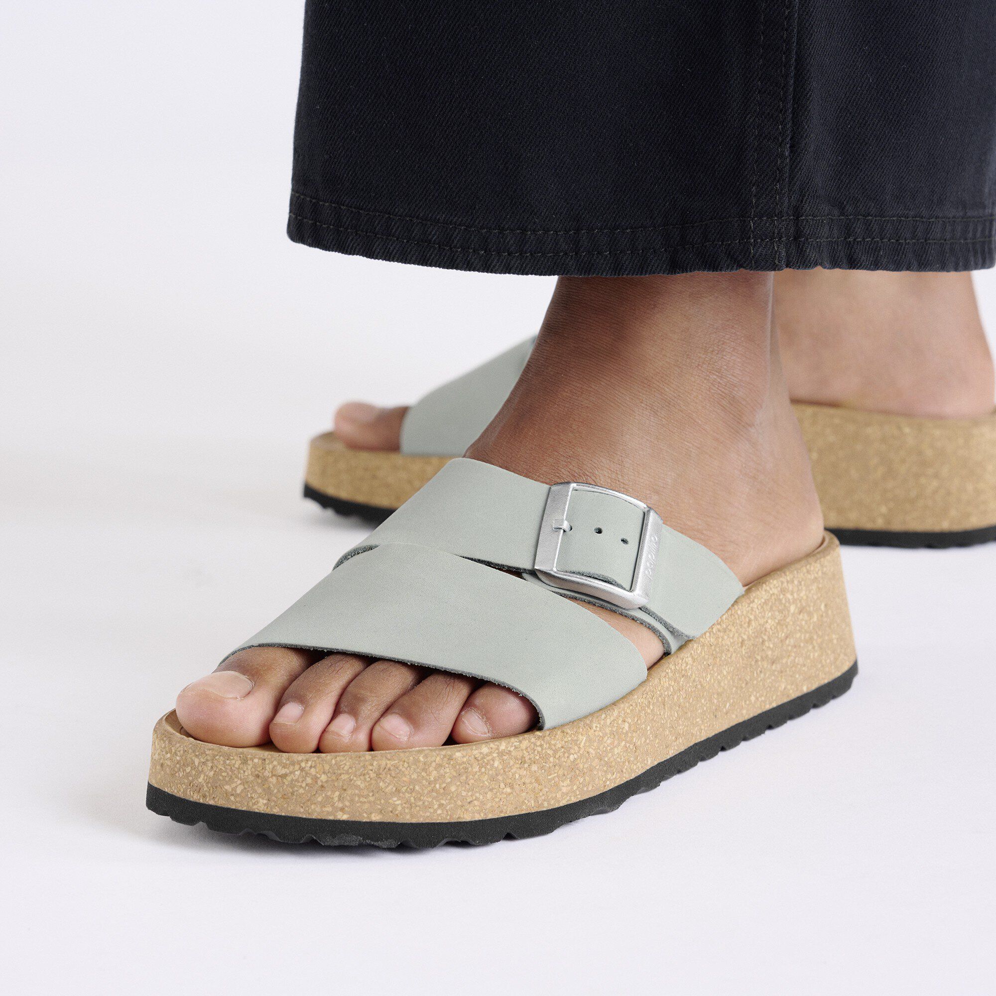 Chaussure en cuir nubuck Almina