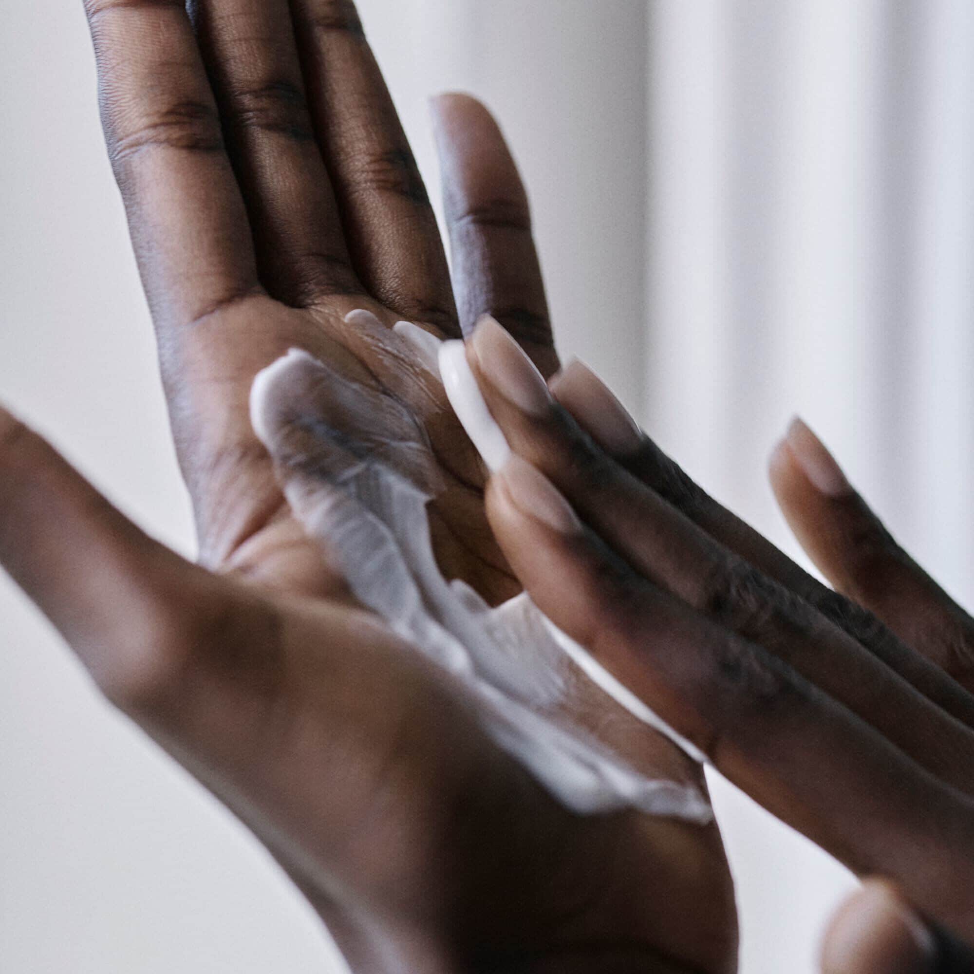 Lotion pour les mains et le corps apaisante